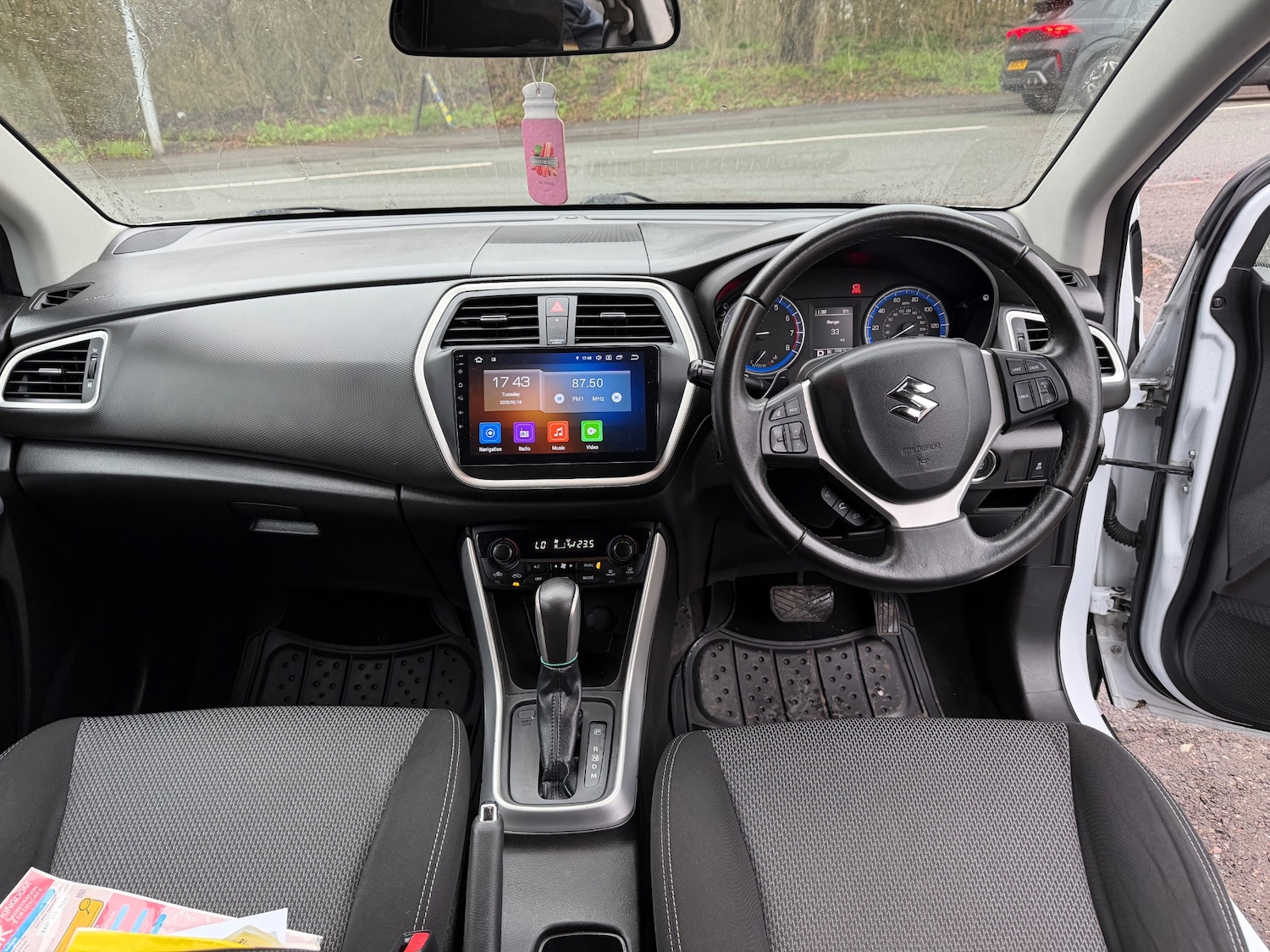 Used Suzuki SX4 S-Cross 2015 for sale - 77502595: Photo 5