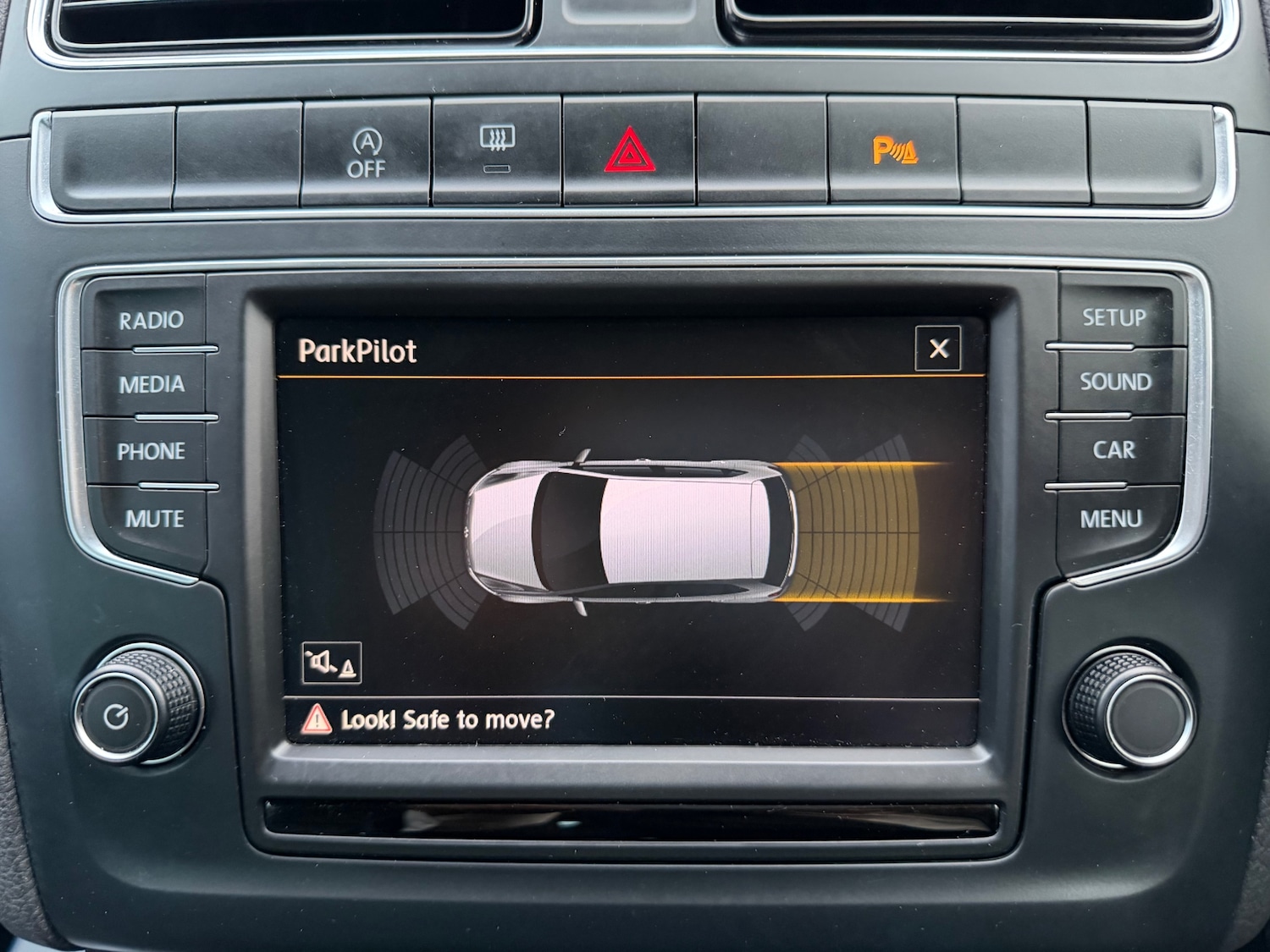 Used Volkswagen Polo 2016 for sale - 76860449: Photo 9