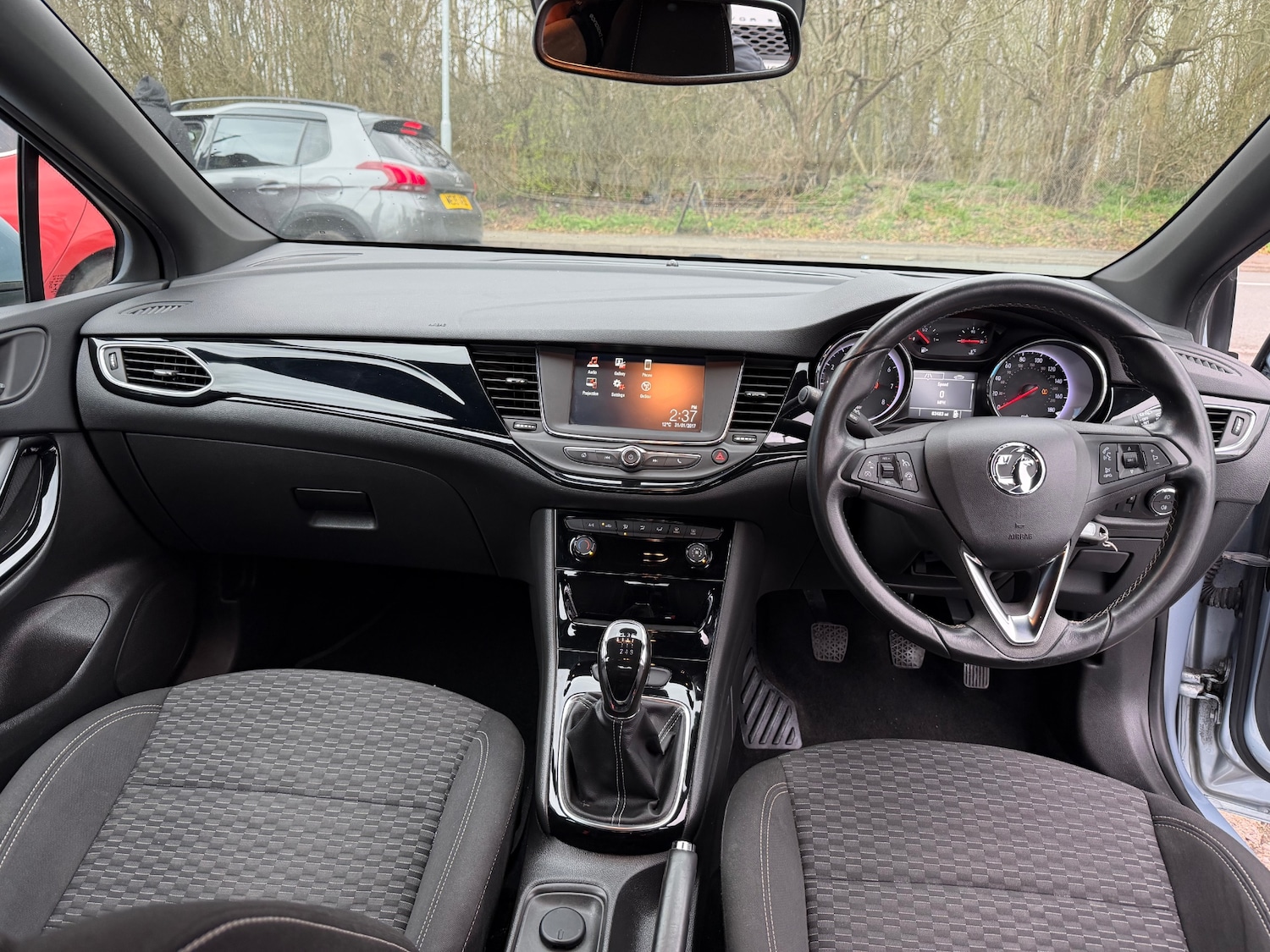 Used Vauxhall Astra 2017 for sale - 77650260: Photo 4