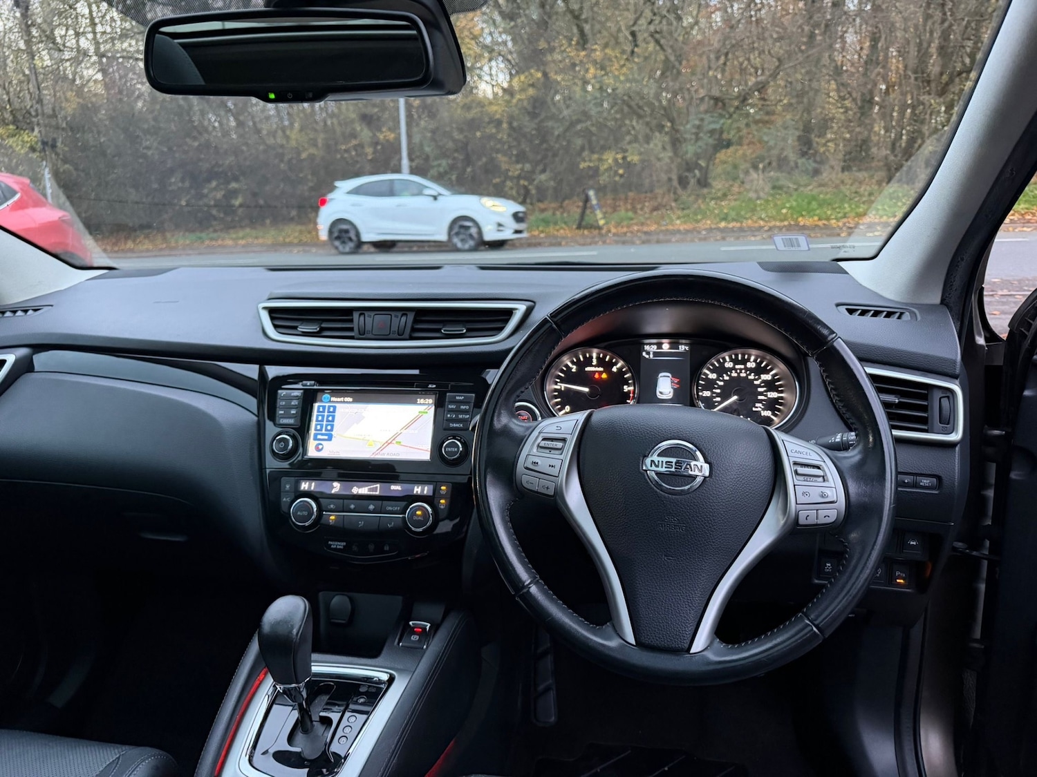 Used Nissan Qashqai 2016 for sale - 76544409: Photo 3