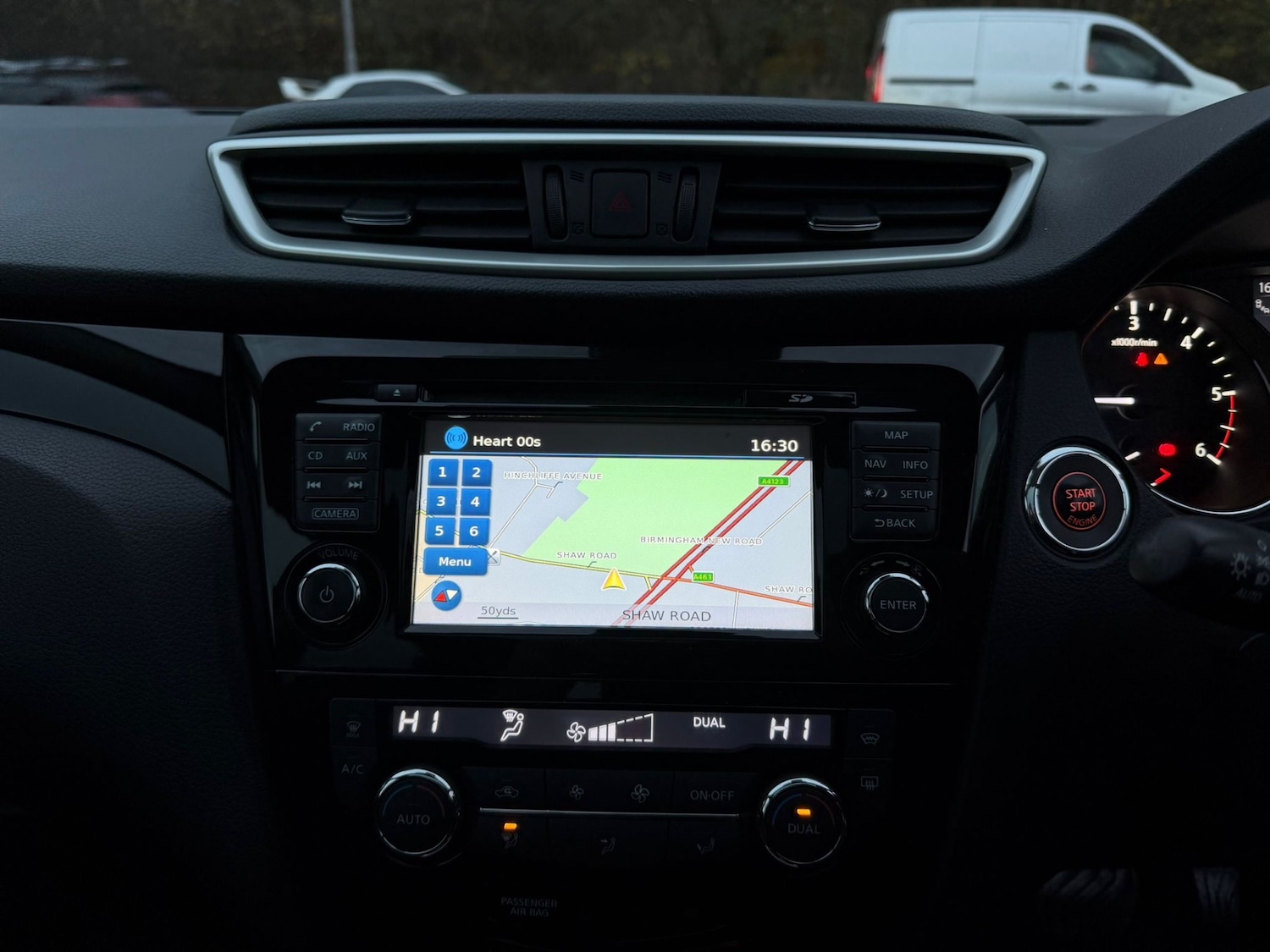 Used Nissan Qashqai 2016 for sale - 76544409: Photo 8