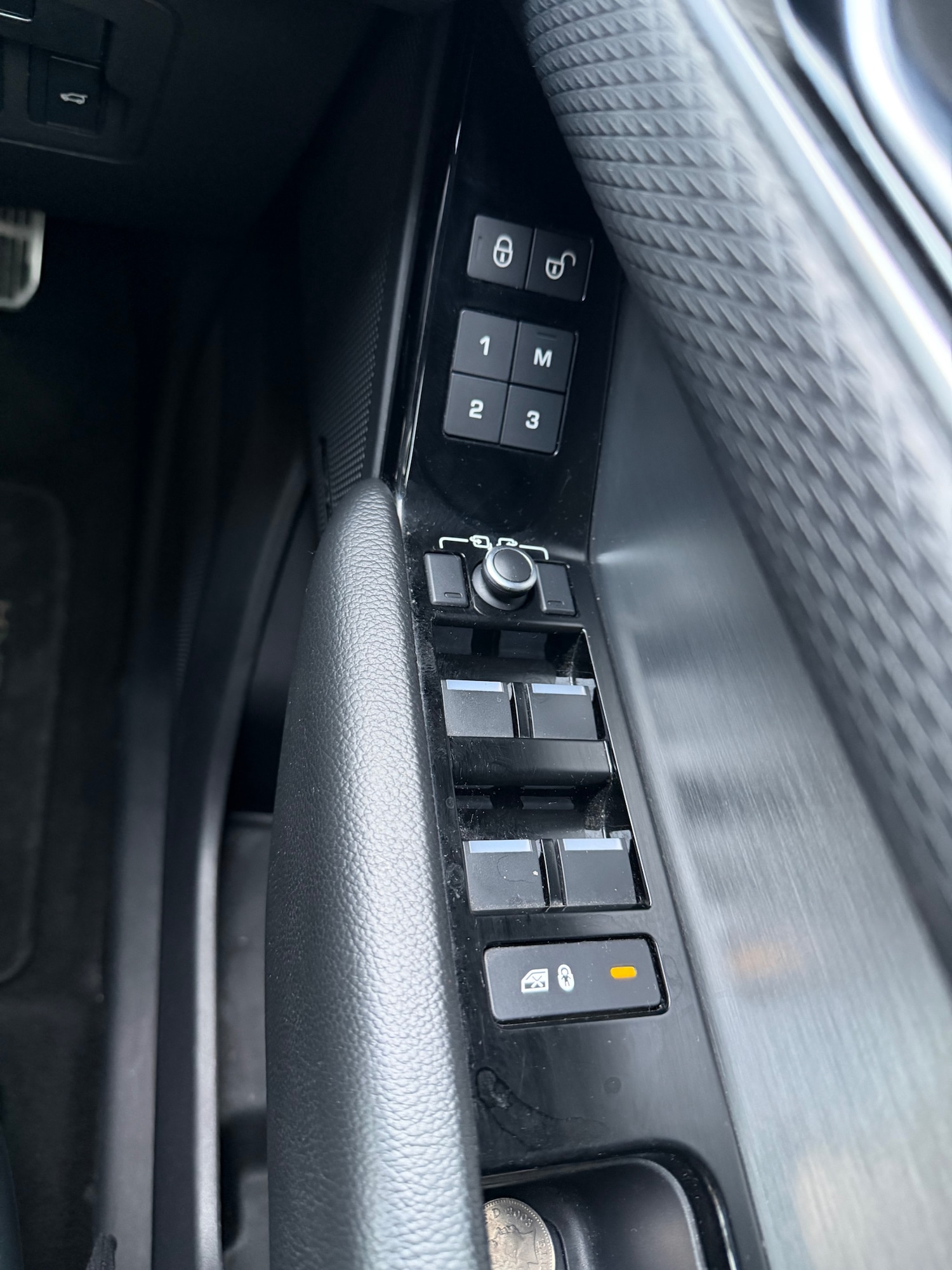 Used Land Rover Range Rover Velar 2018 for sale - 76860000: Photo 17