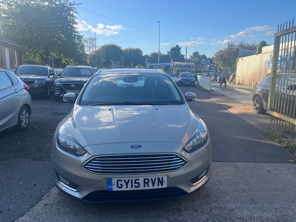 Used Ford Focus 2015 for sale - 76143670: Photo 10