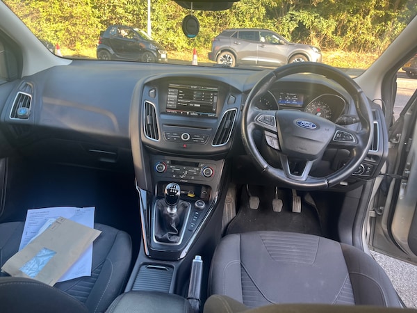 Used Ford Focus 2015 for sale - 76143670: Photo 16