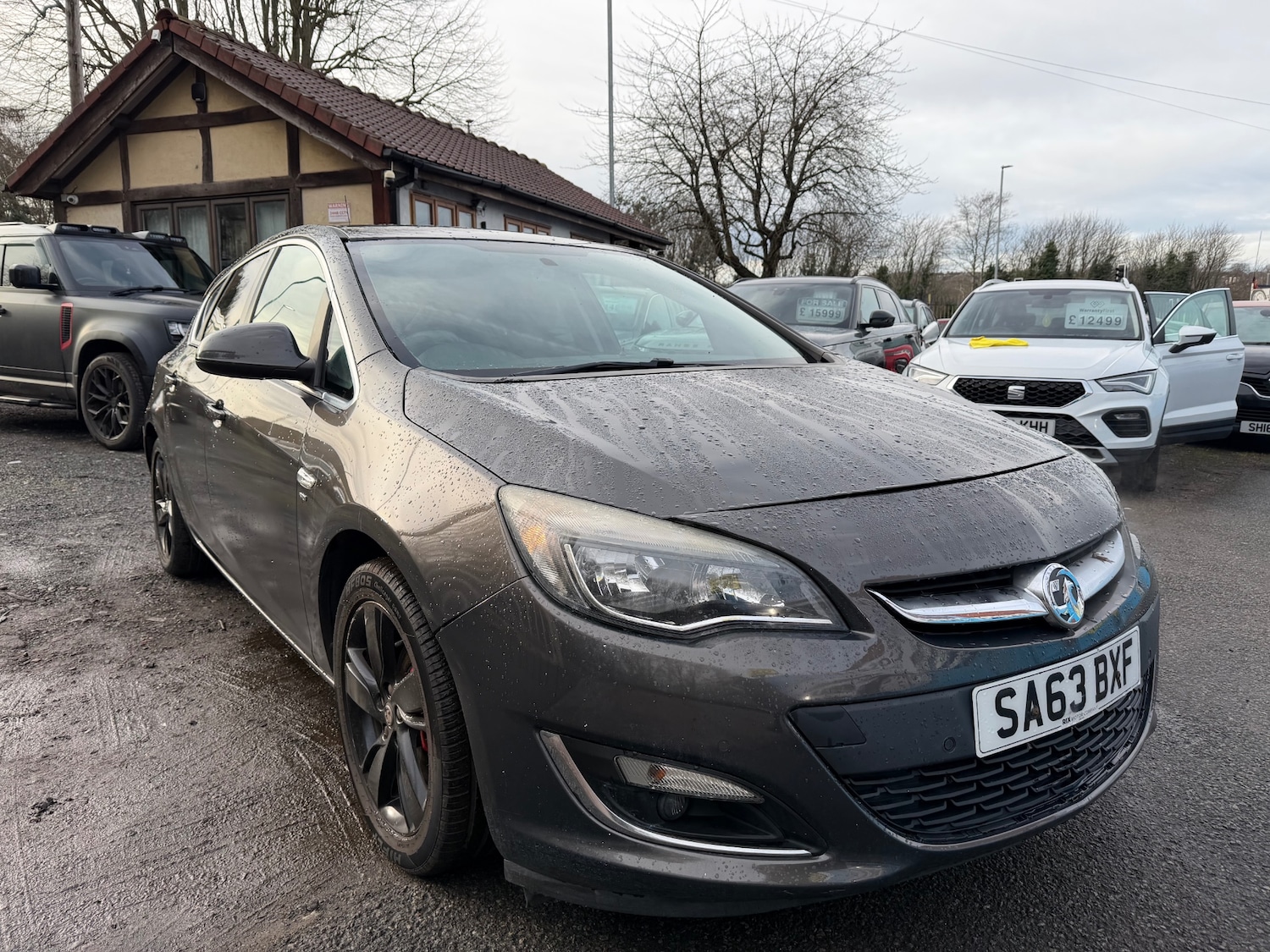 Used Vauxhall Astra 2014 for sale - 77198110: Photo 2
