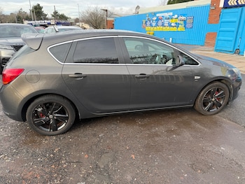 Used Vauxhall Astra 2014 for sale - 77198110: Photo