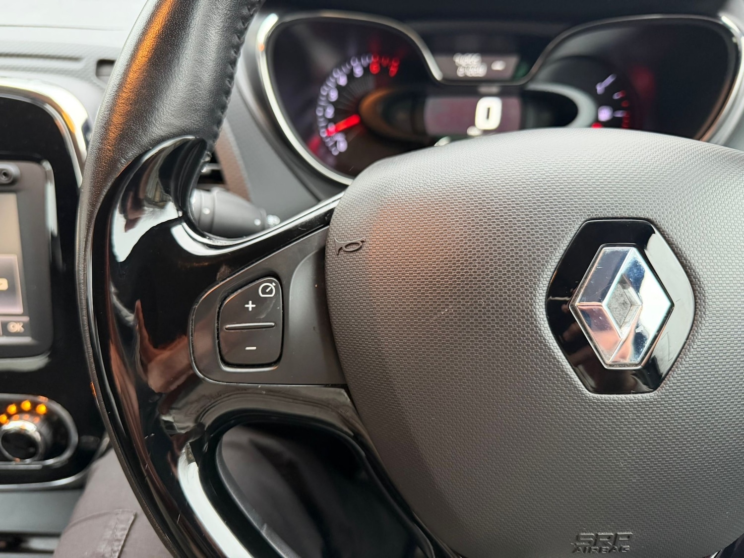 Used Renault Captur 2016 for sale - 76588486: Photo 13