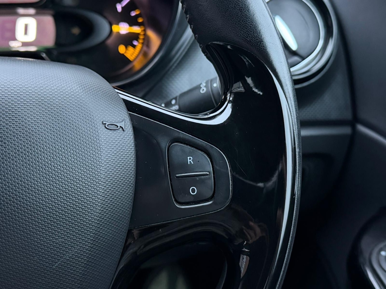 Used Renault Captur 2015 for sale - 76588498: Photo 14