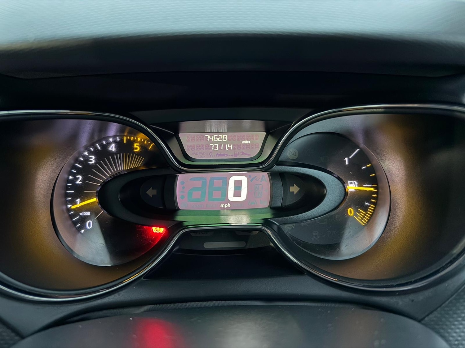 Used Renault Captur 2015 for sale - 76588498: Photo 8