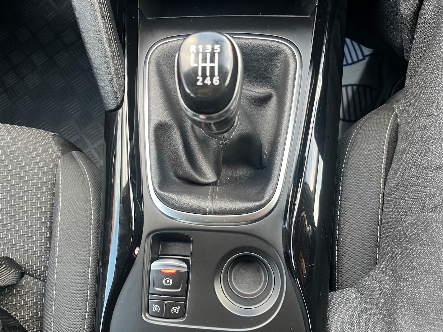 Used Renault Kadjar 2017 for sale - 76478095: Photo 12