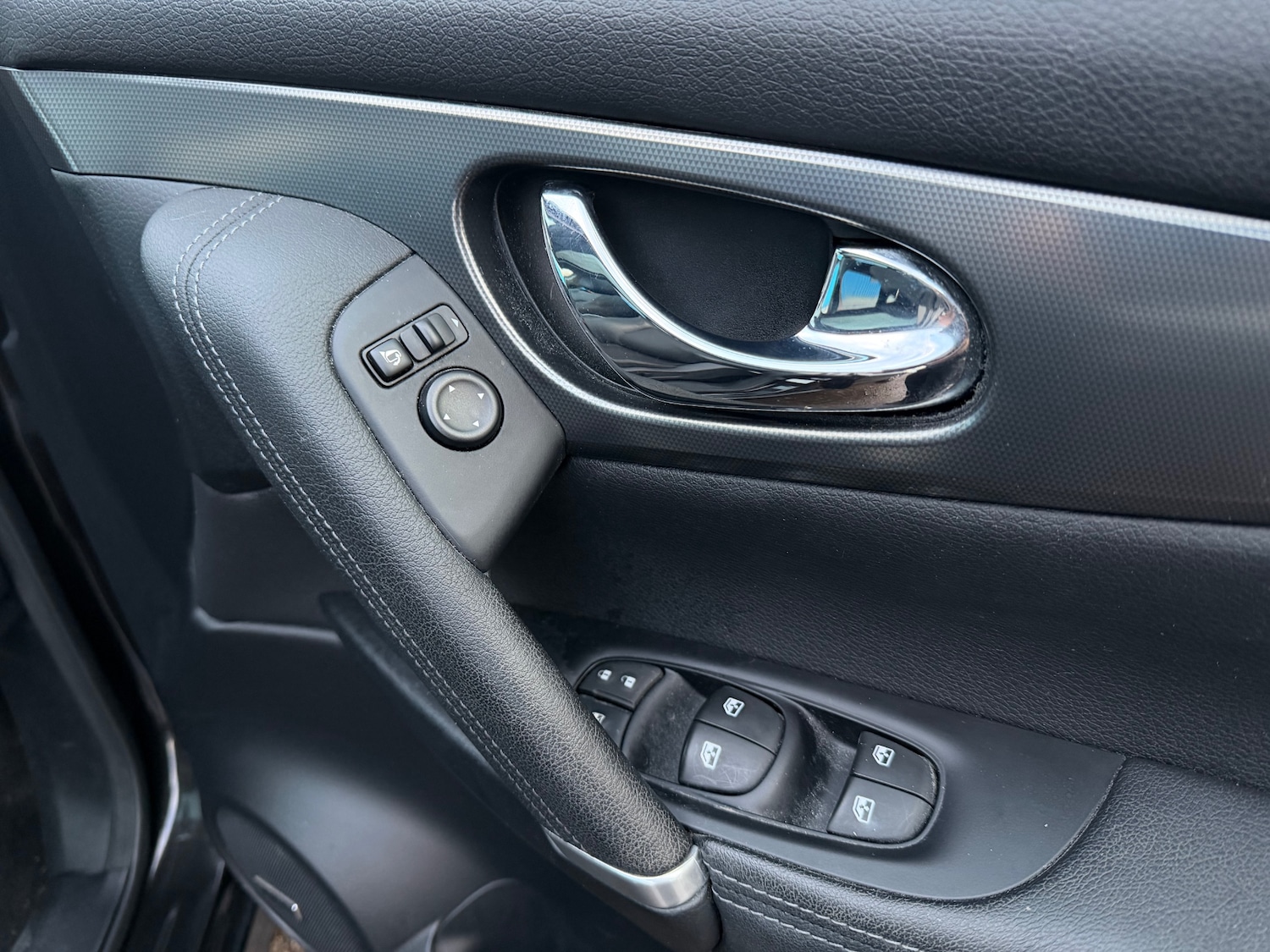 Used Nissan Qashqai 2018 for sale - 76932342: Photo 15