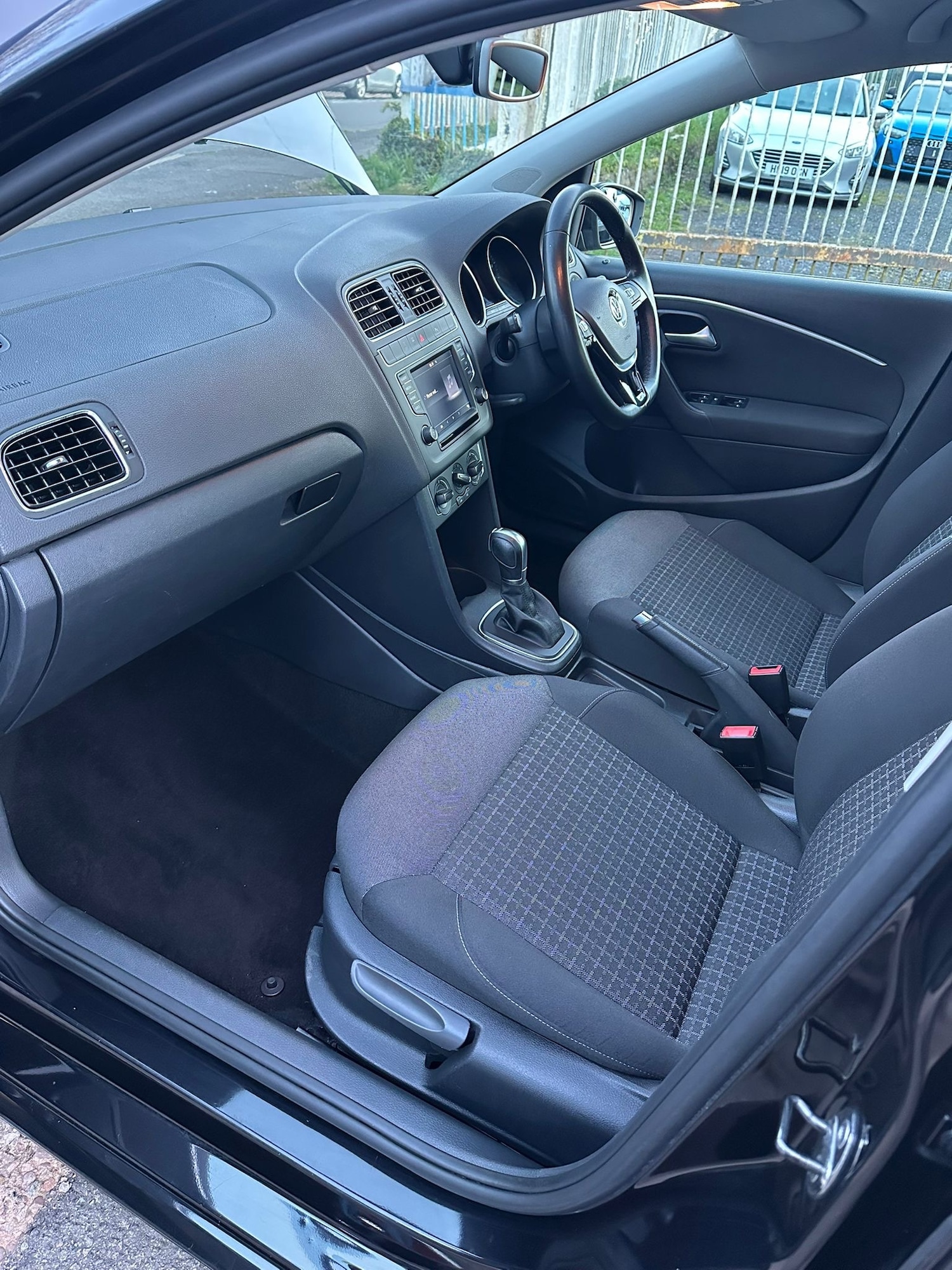 Used Volkswagen Polo 2017 for sale - 78144300: Photo 9