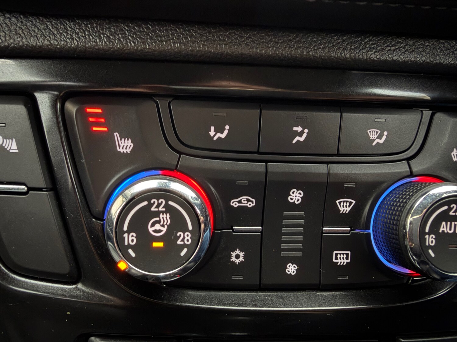 Used Vauxhall Mokka X 2018 for sale - 78210538: Photo 7