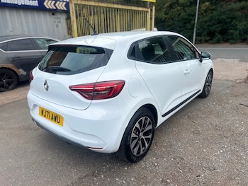 Used Renault Clio 2021 for sale - 75761073: Photo