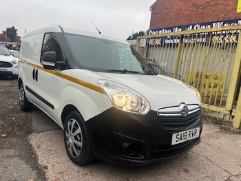 Used Vauxhall Combo 2018 for sale - 76275887: Photo