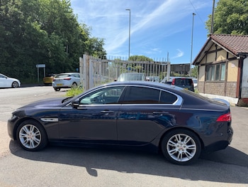 Used Jaguar XE 2017 for sale - 78757215: Photo