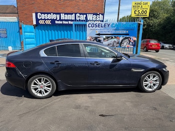 Used Jaguar XE 2017 for sale - 78757215: Photo
