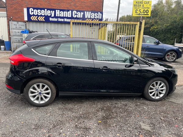 Used Ford Focus 2018 for sale - 72343651: Photo 3