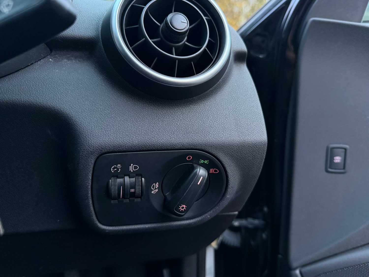 Used Audi A1 2015 for sale - 76544390: Photo 15