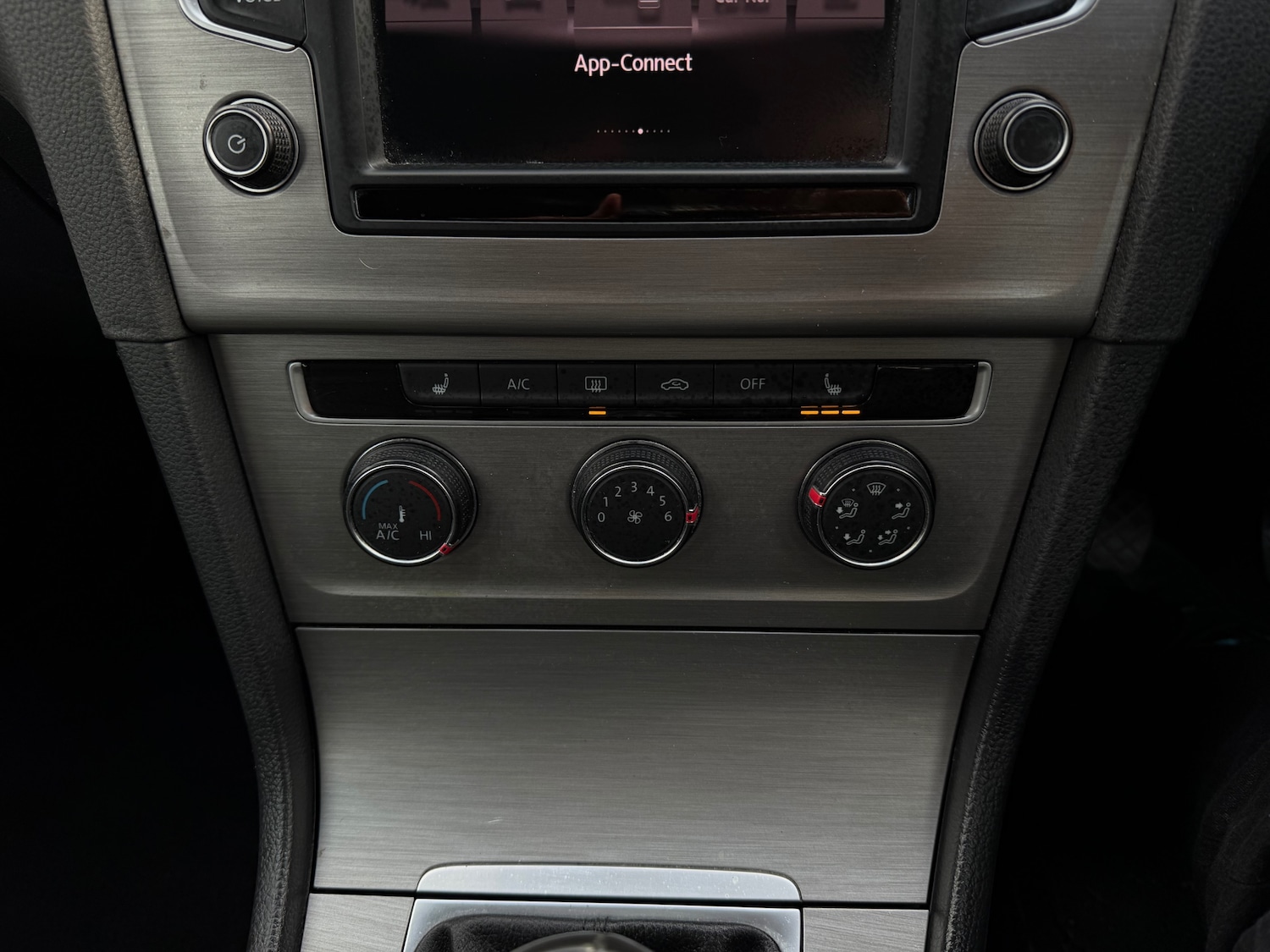 Used Volkswagen Golf 2016 for sale - 77012949: Photo 20