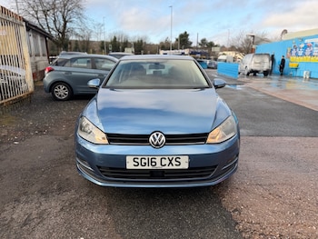 Used Volkswagen Golf 2016 for sale - 77012949: Photo