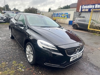 Used Volvo V40 2019 for sale - 75982725: Photo