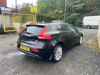 Used Volvo V40 2019 for sale - 75982725: Photo