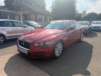 Used Jaguar XE 2015 for sale - 79177670: Photo
