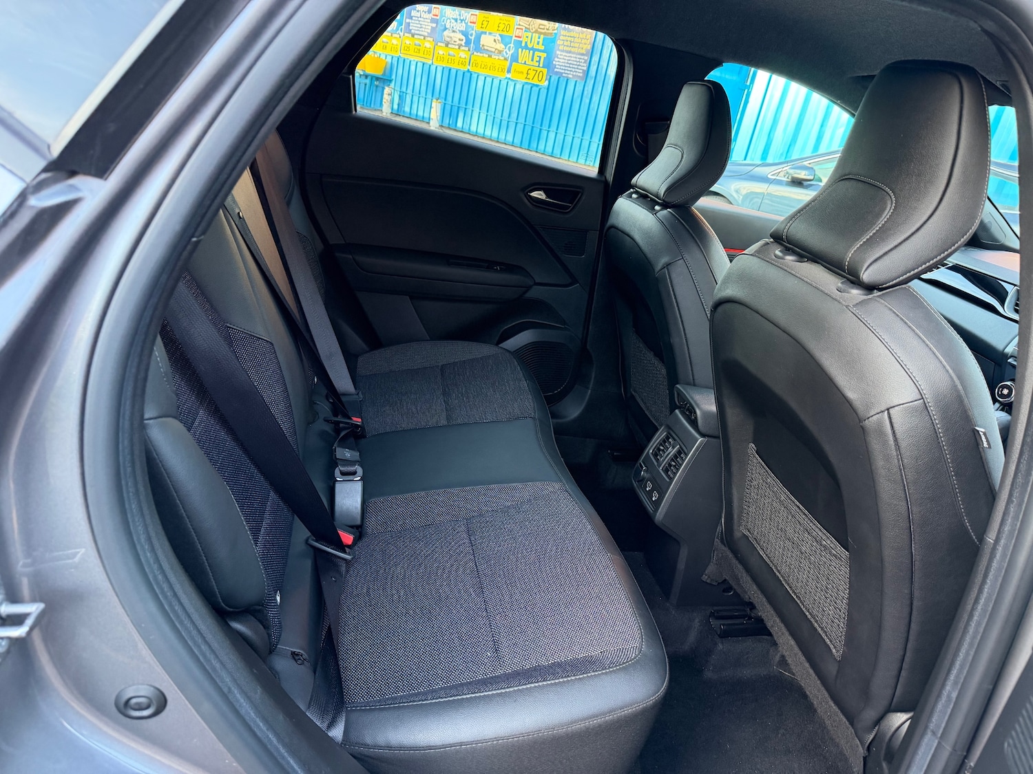 Used Renault Captur 2023 for sale - 77630164: Photo 7