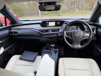 Used Lexus UX 2020 for sale - 77760840: Photo