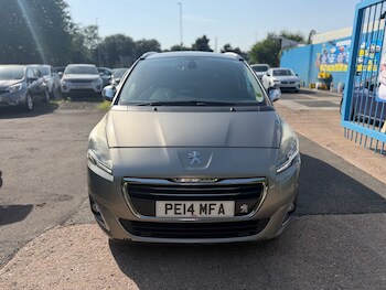 Used Peugeot 5008 2014 for sale - 79008505: Photo