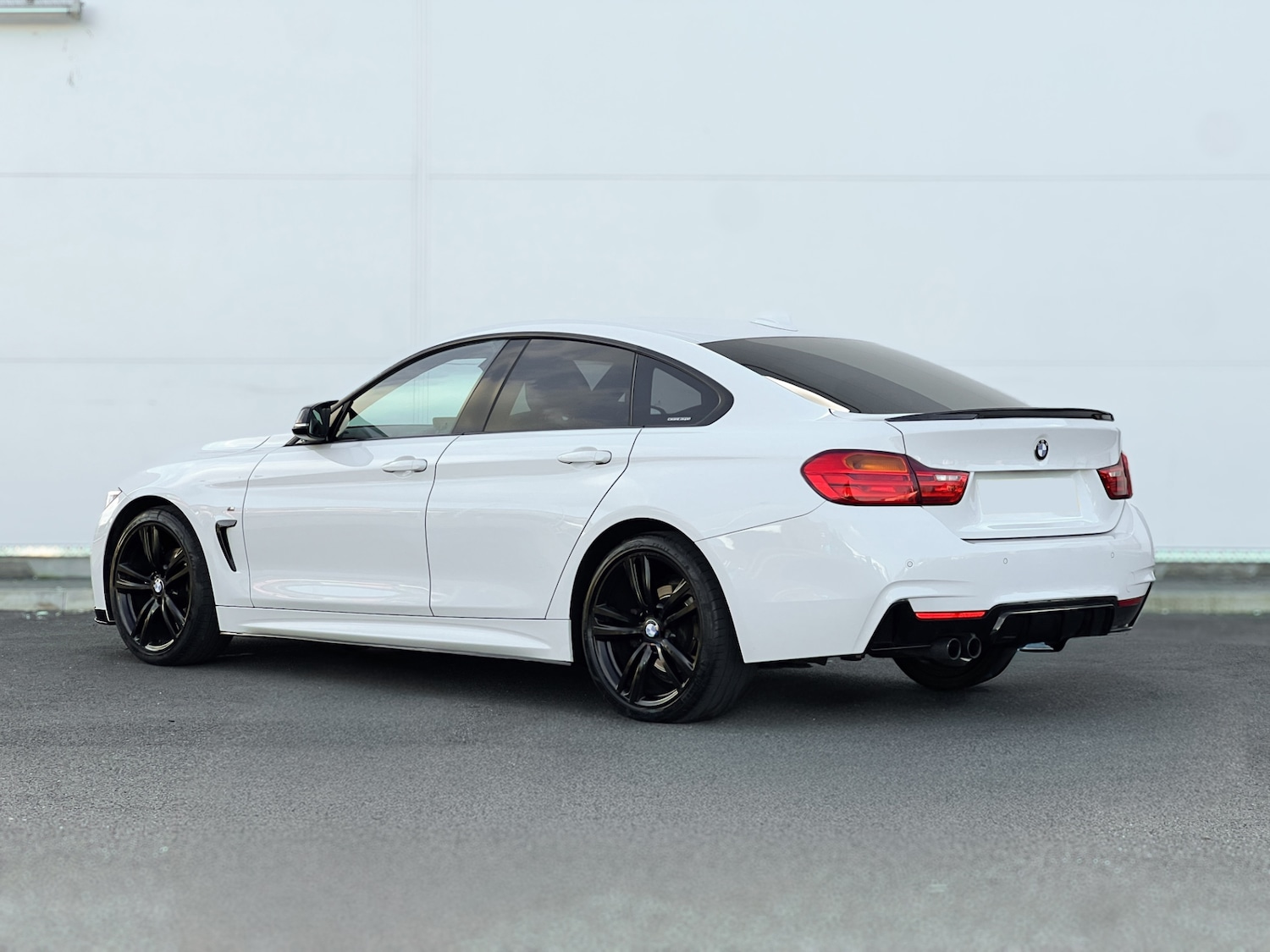 Used BMW 4 Series 2015 for sale - 76897342: Photo 2