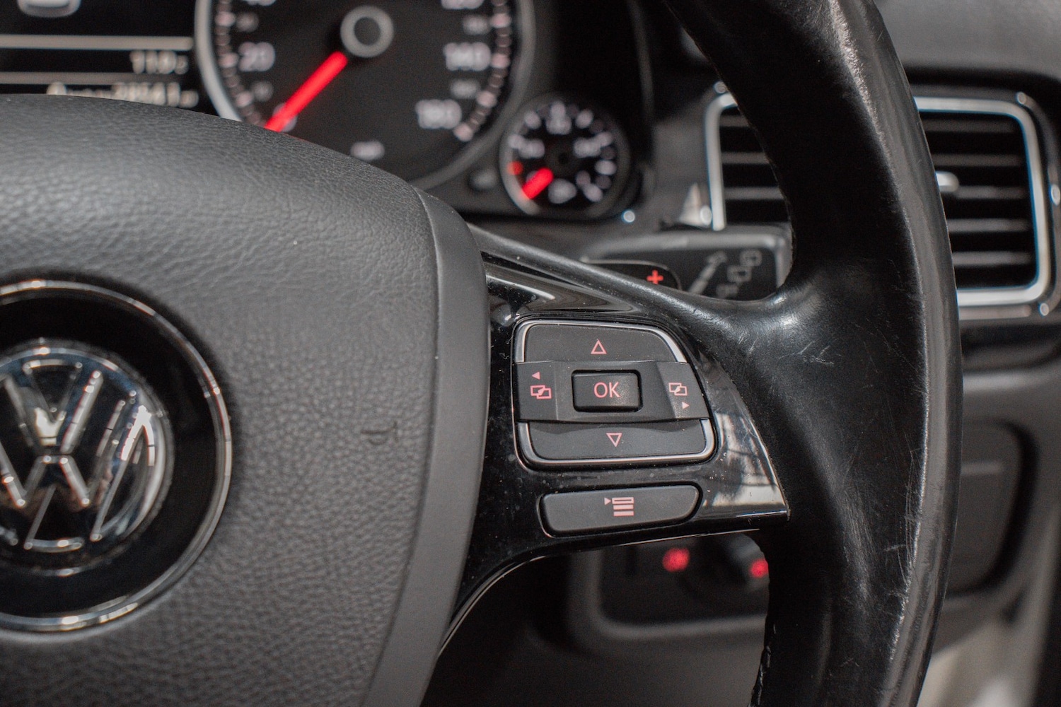 Used Volkswagen Touareg 2014 for sale - 77851285: Photo 15