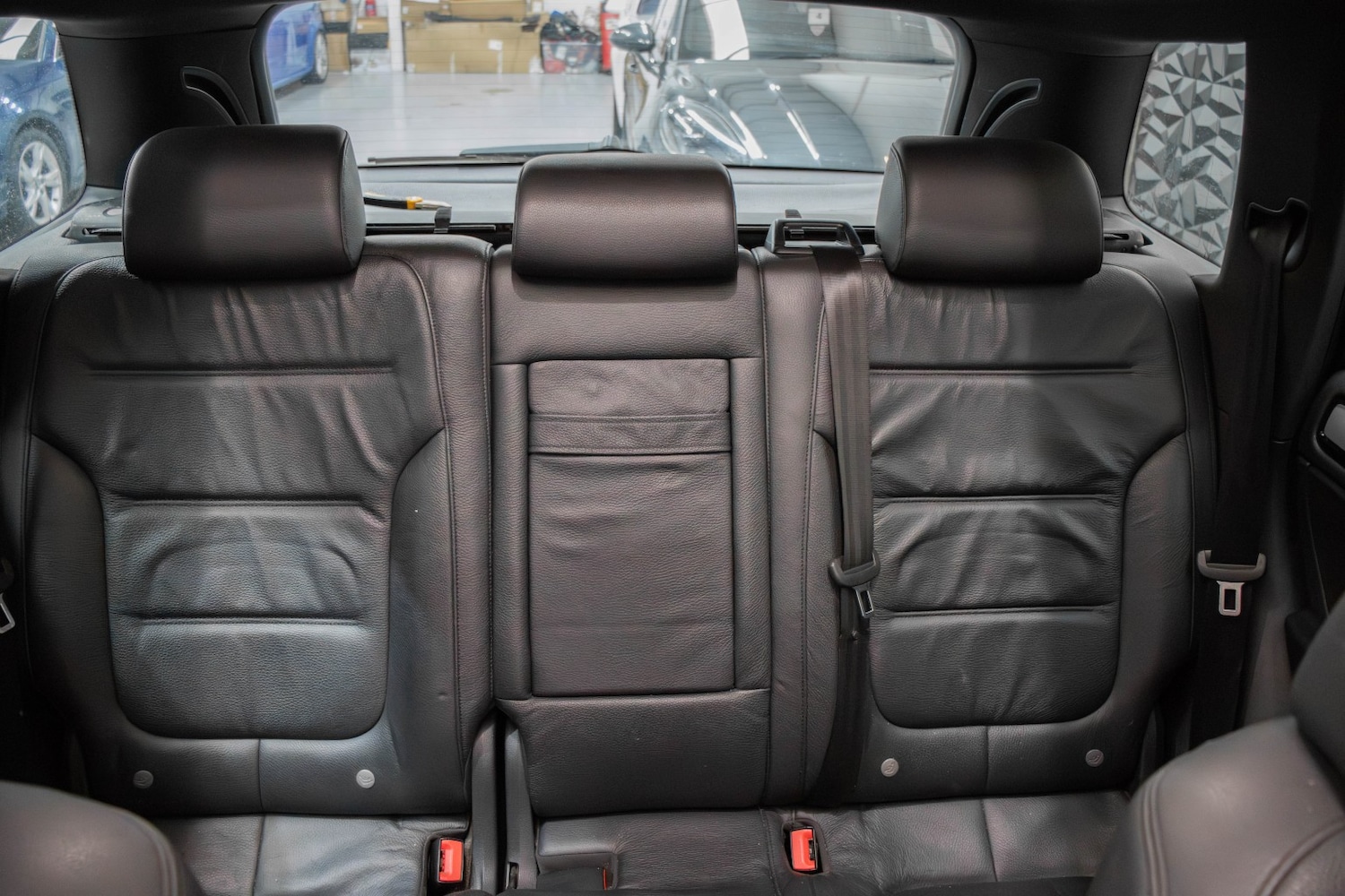 Used Volkswagen Touareg 2014 for sale - 77851285: Photo 24