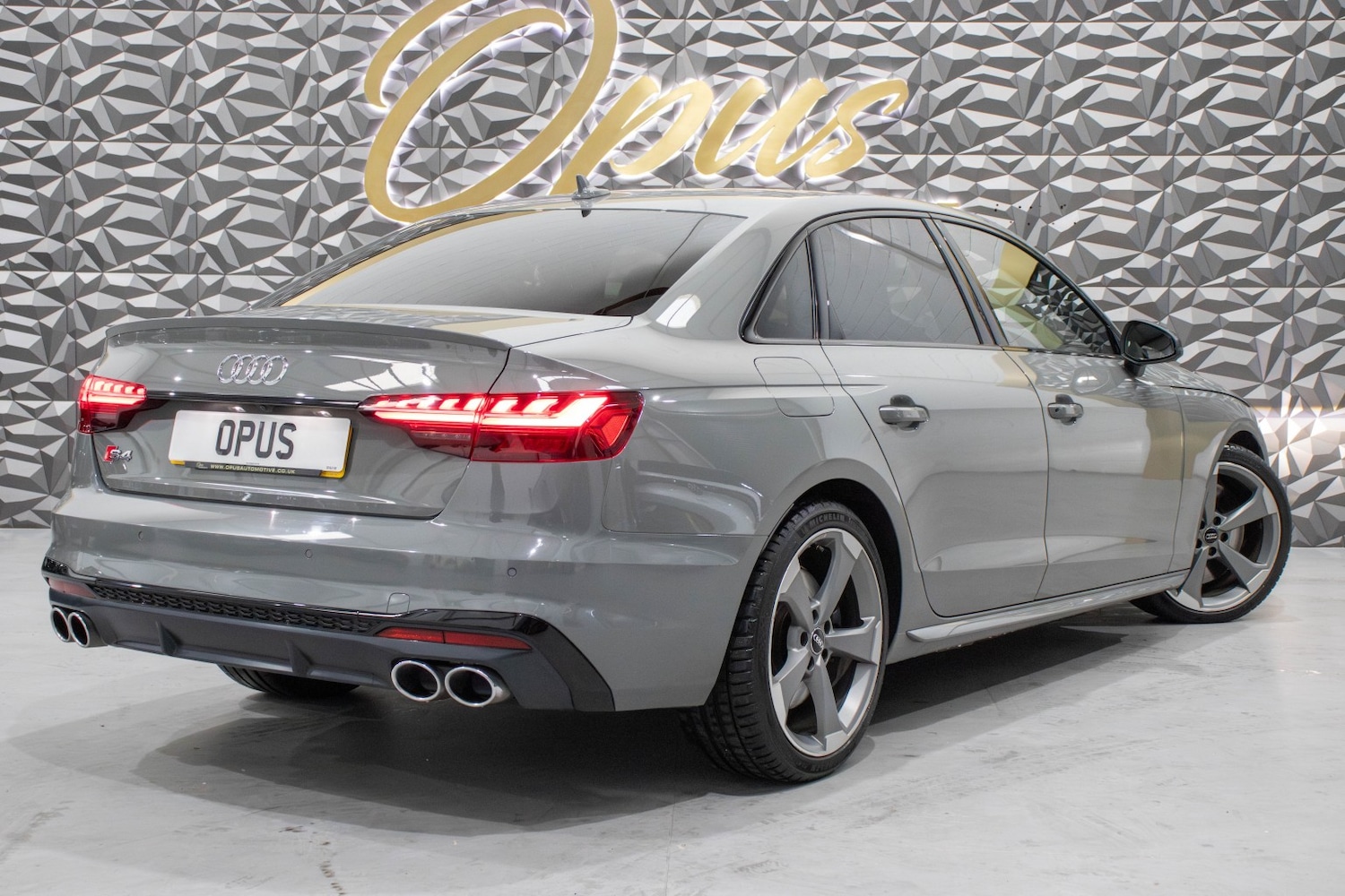 Used Audi A4 2020 for sale - 77129662: Photo 4