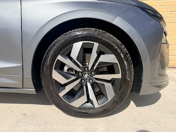 Used Skoda Enyaq 2025 for sale - 78489072: Photo