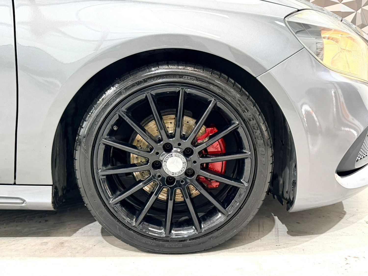 Used Mercedes-Benz A-Class 2017 for sale - 76974442: Photo 3