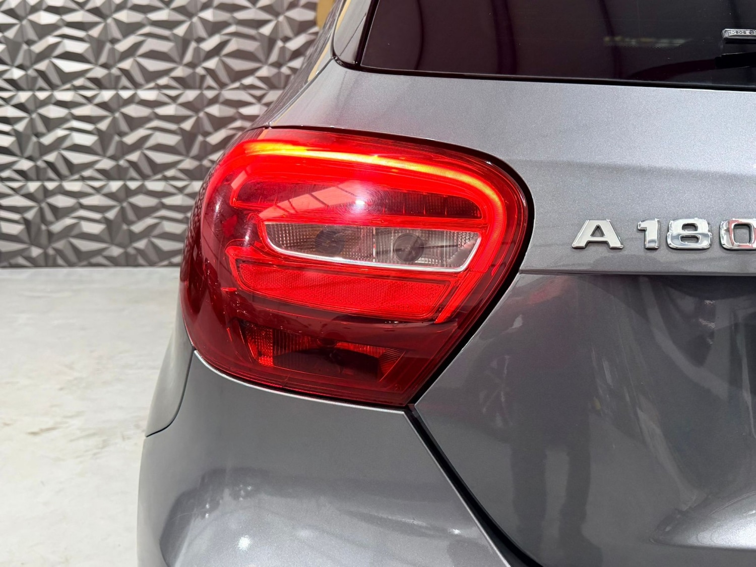 Used Mercedes-Benz A-Class 2017 for sale - 76974442: Photo 6