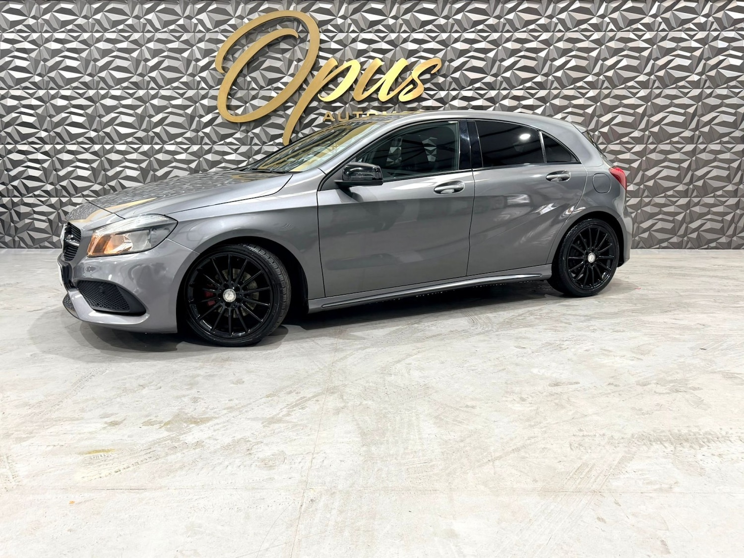 Used Mercedes-Benz A-Class 2017 for sale - 76974442: Photo 9