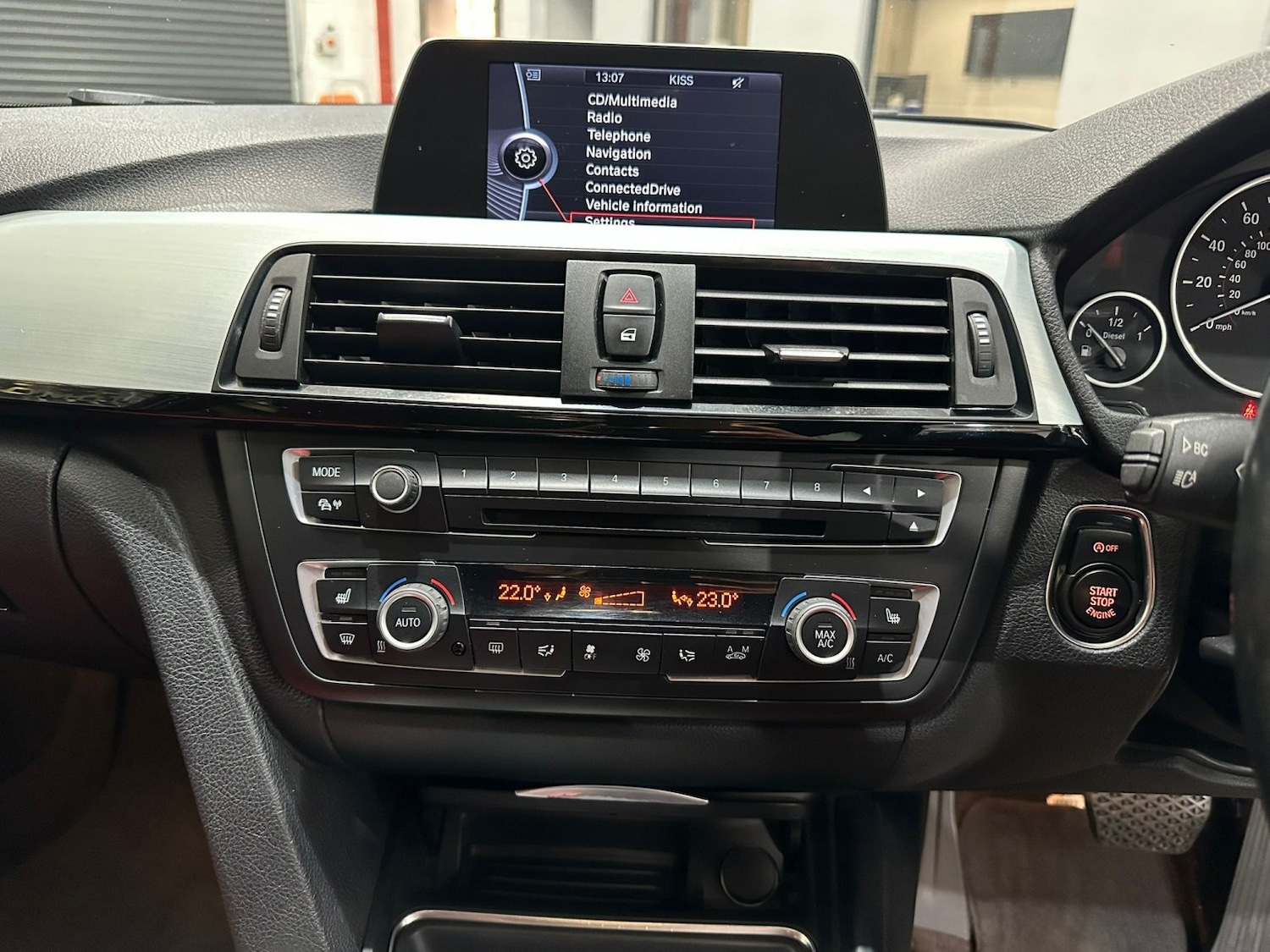 Used BMW 3 Series 2013 for sale - 76369374: Photo 17