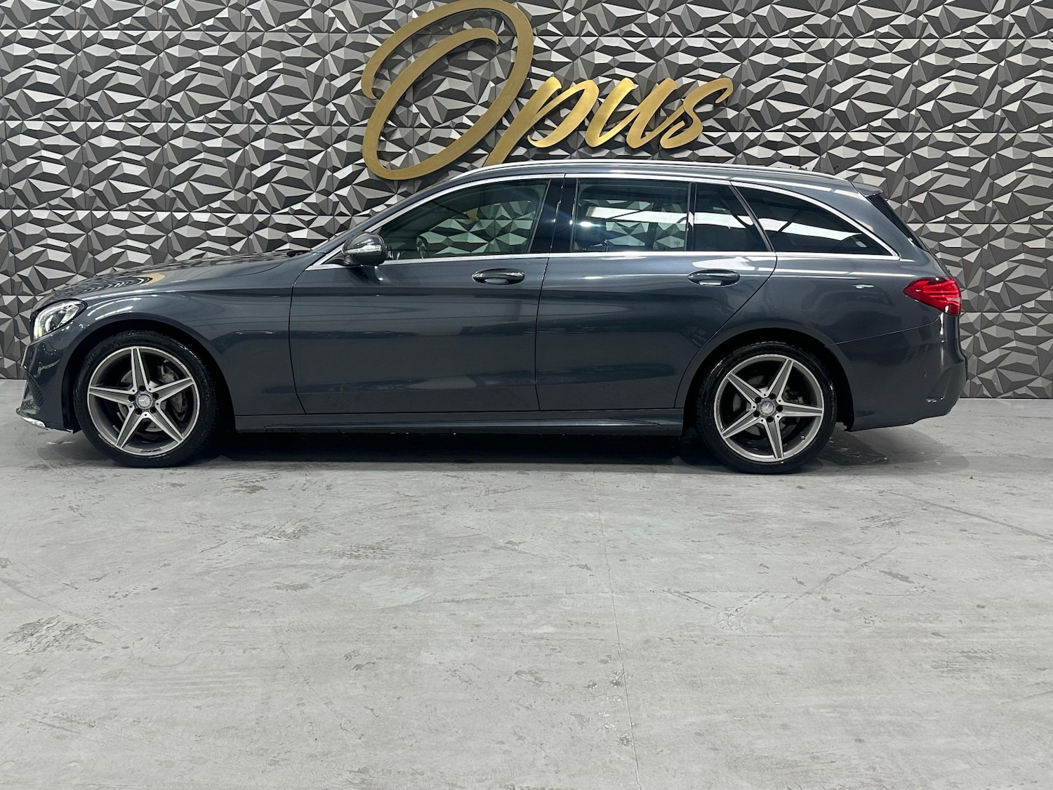 Used Mercedes-Benz C Class 2015 for sale - 76093654: Photo 7