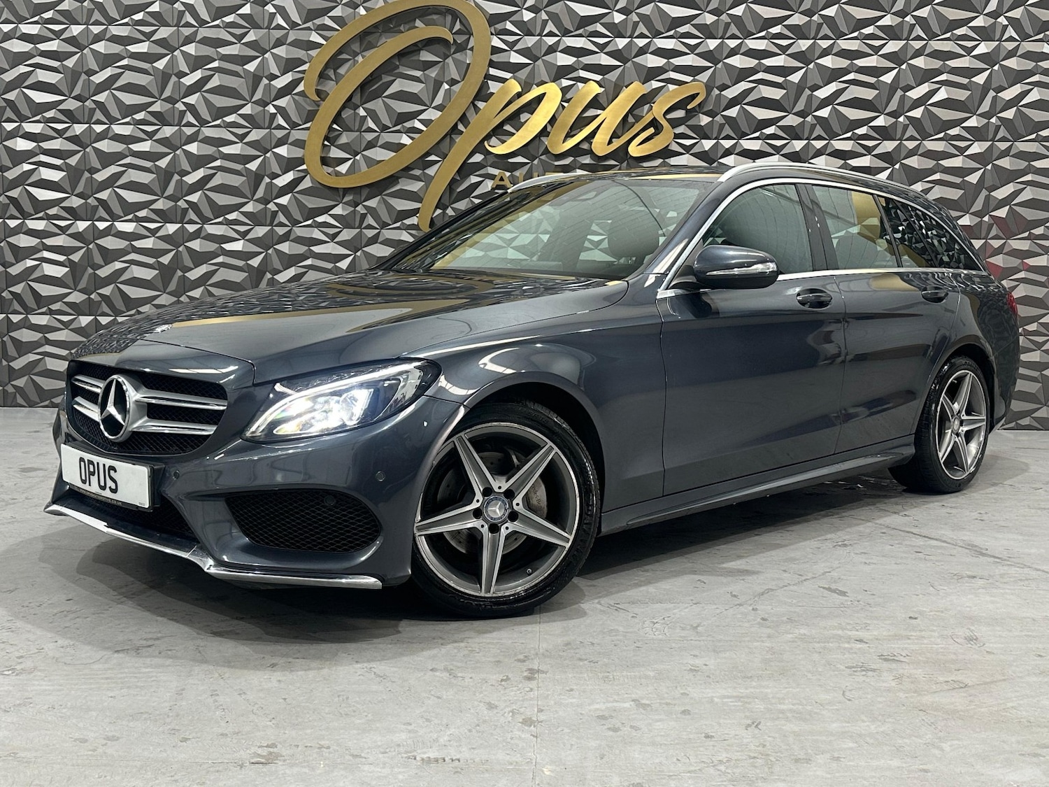 Used Mercedes-Benz C Class 2015 for sale - 76093654: Photo 9