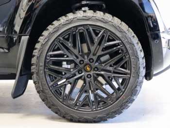 Used Land Rover Defender 2025 for sale - 74664229: Photo
