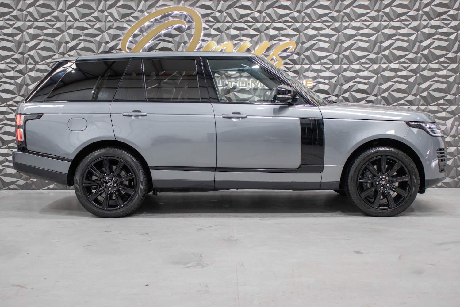 Used Land Rover Range Rover 2021 for sale - 77781579: Photo 2