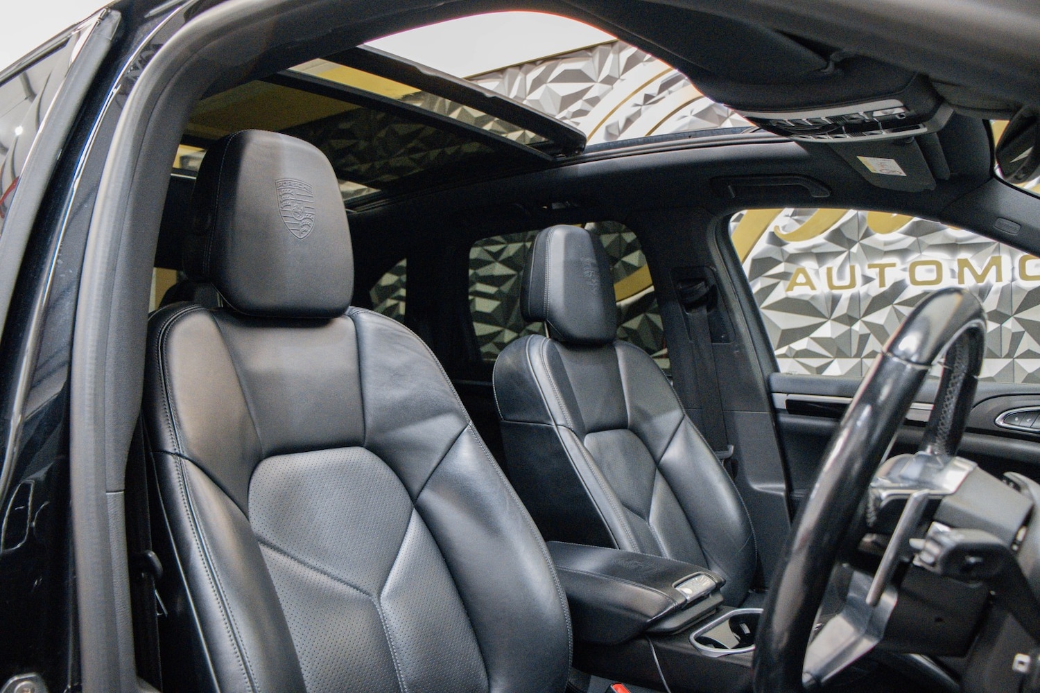 Used Porsche Cayenne 2017 for sale - 77656259: Photo 13