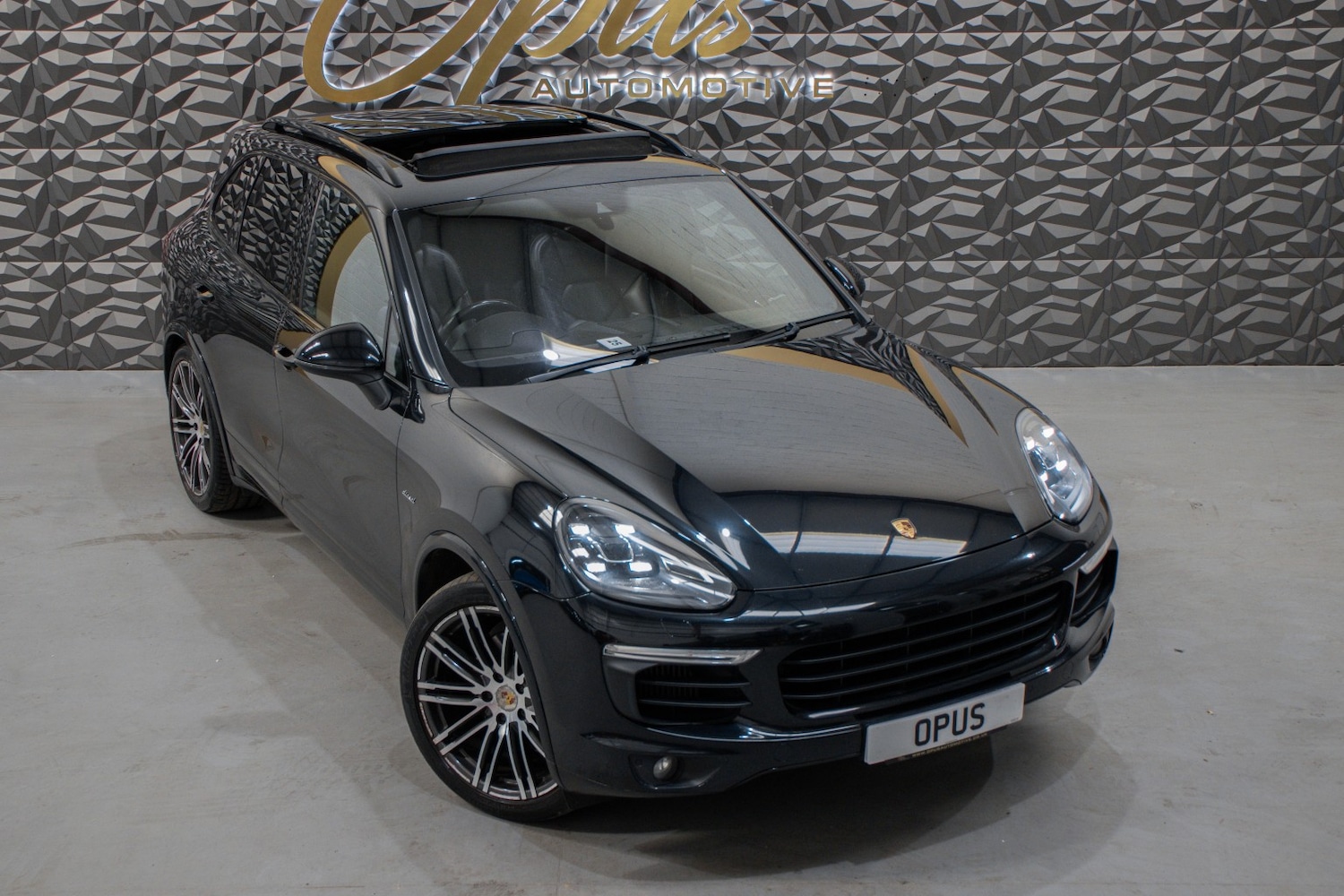 Used Porsche Cayenne 2017 for sale - 77656259: Photo 9