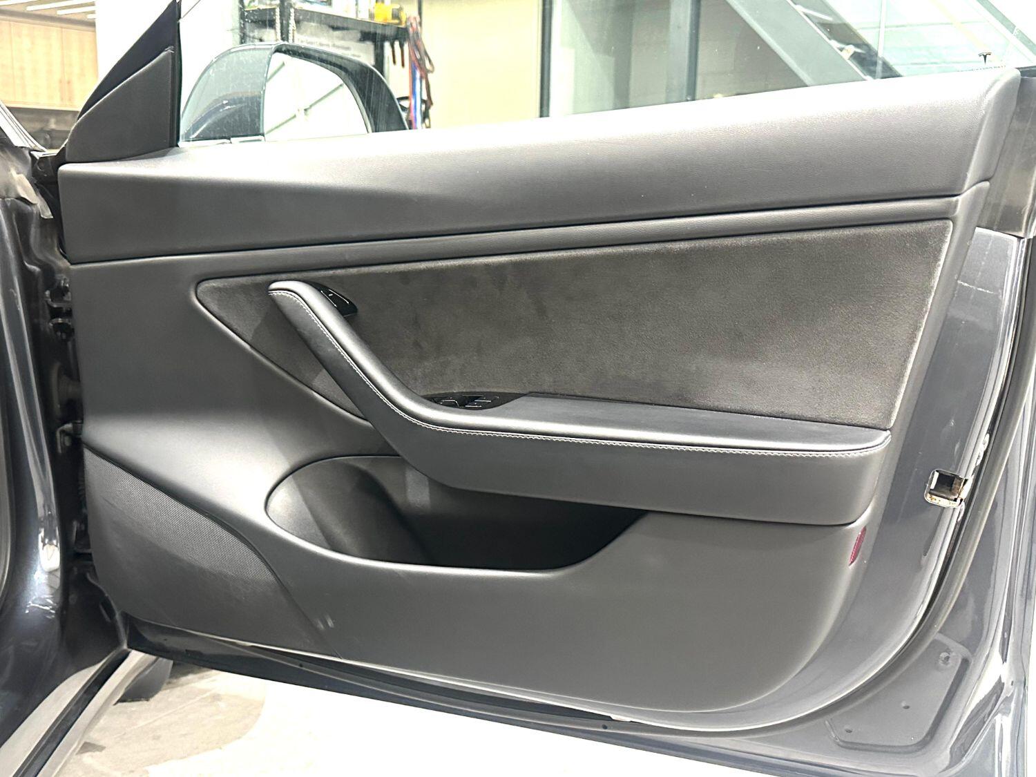 Used Tesla Model 3 2020 for sale - 75999906: Photo 17