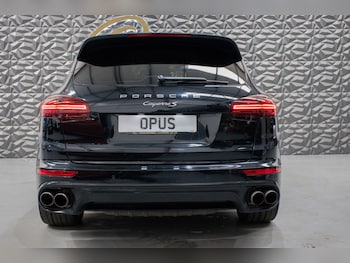 Used Porsche Cayenne 2017 for sale - 78242841: Photo