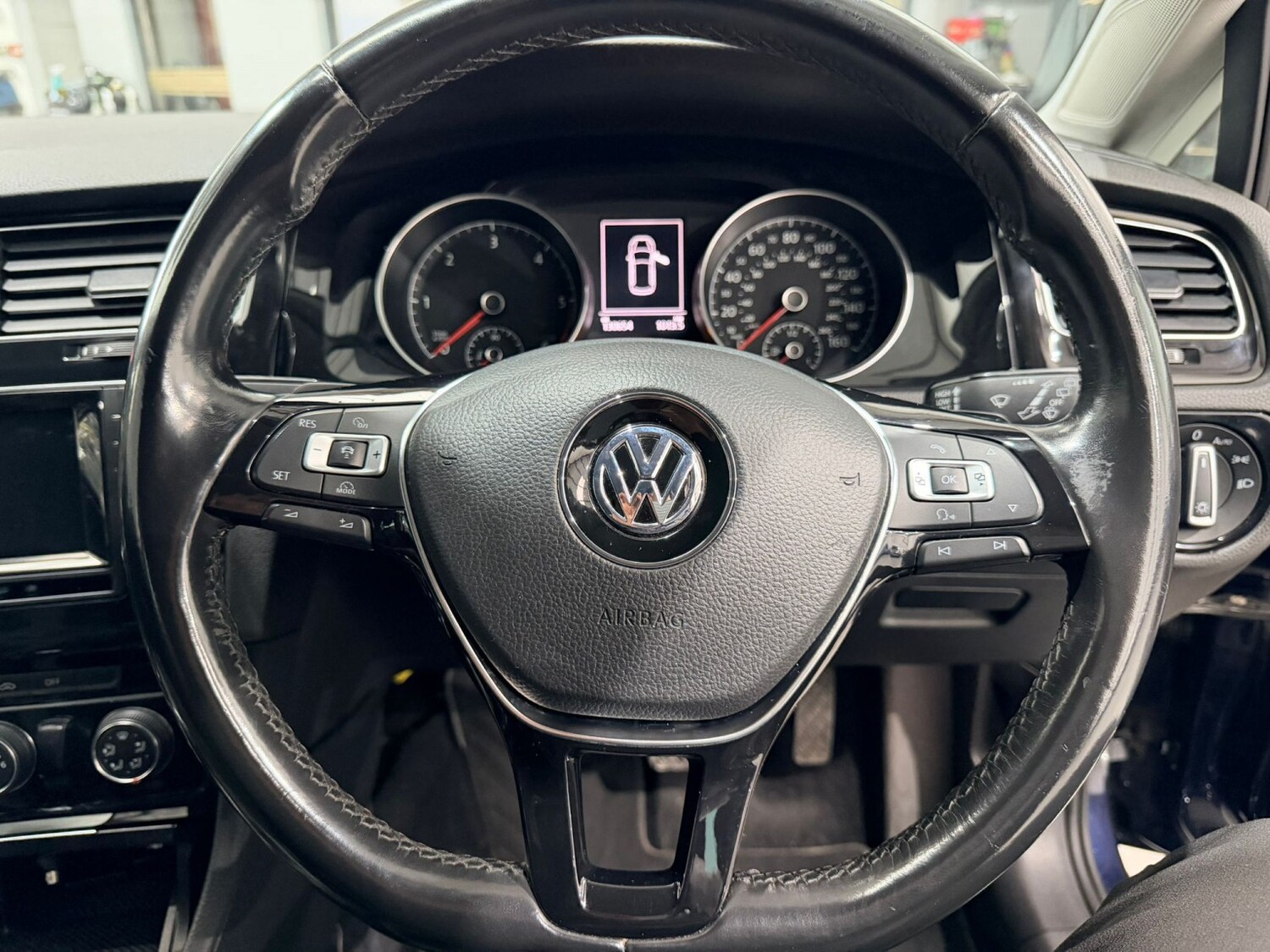 Used Volkswagen Golf 2014 for sale - 77542636: Photo 14