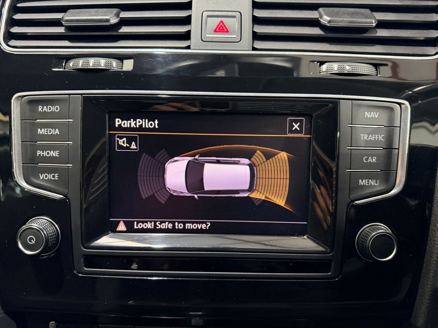 Used Volkswagen Golf 2014 for sale - 77542636: Photo 17